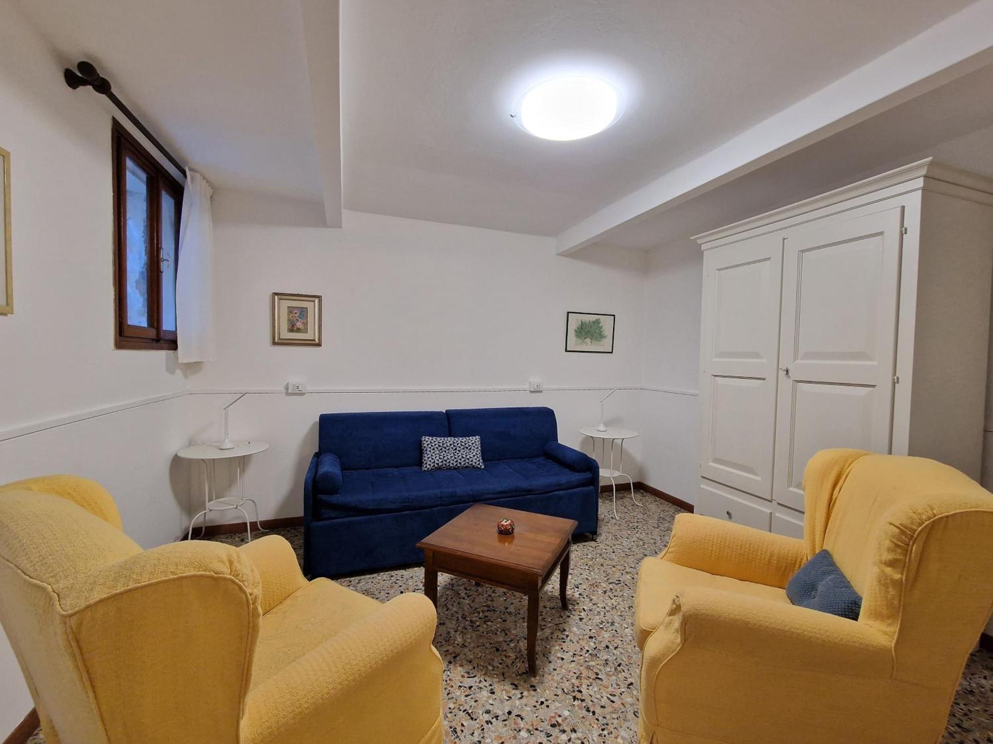 Veneziacentopercento La Forcola Apartment, Next To Rialto Bridge Экстерьер фото
