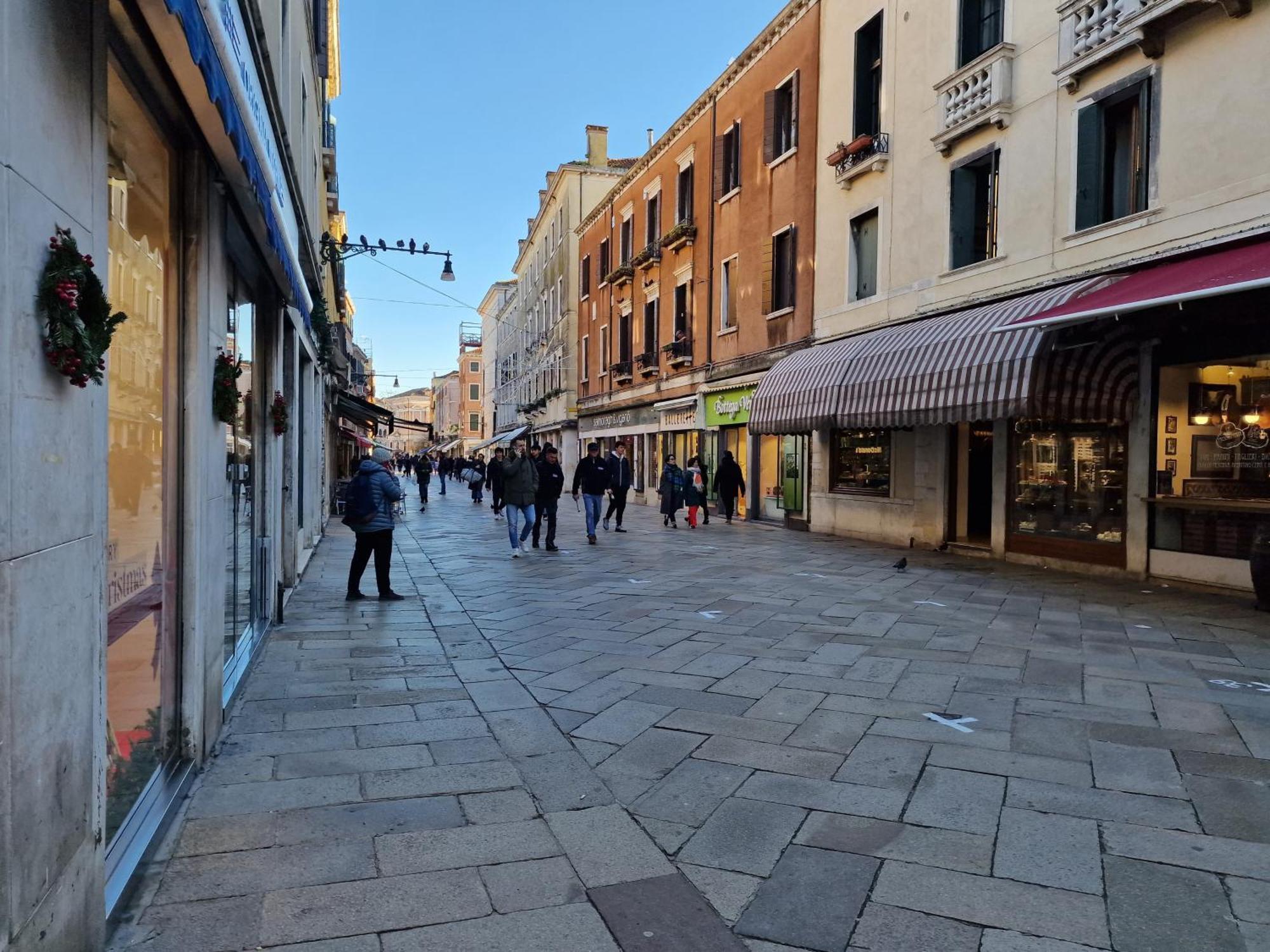Veneziacentopercento La Forcola Apartment, Next To Rialto Bridge Экстерьер фото